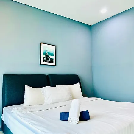 The Summer Suite Klcc By Classy Home Kuala Lumpur Exterior photo
