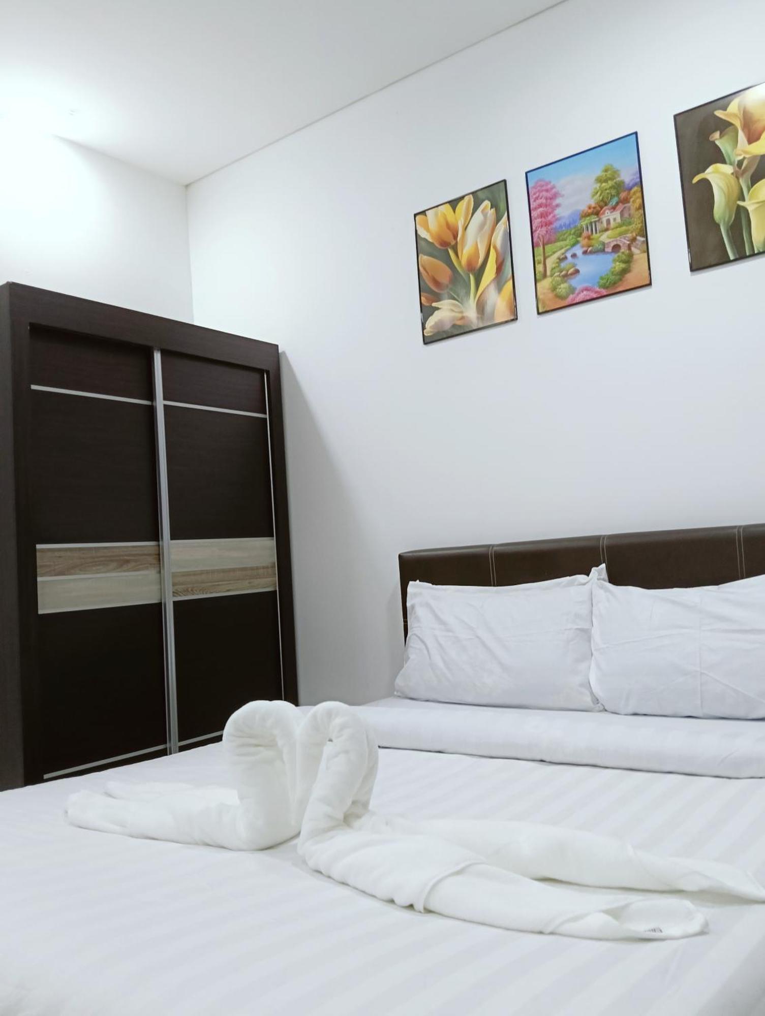 Apartment The Summer Klcc By Classy