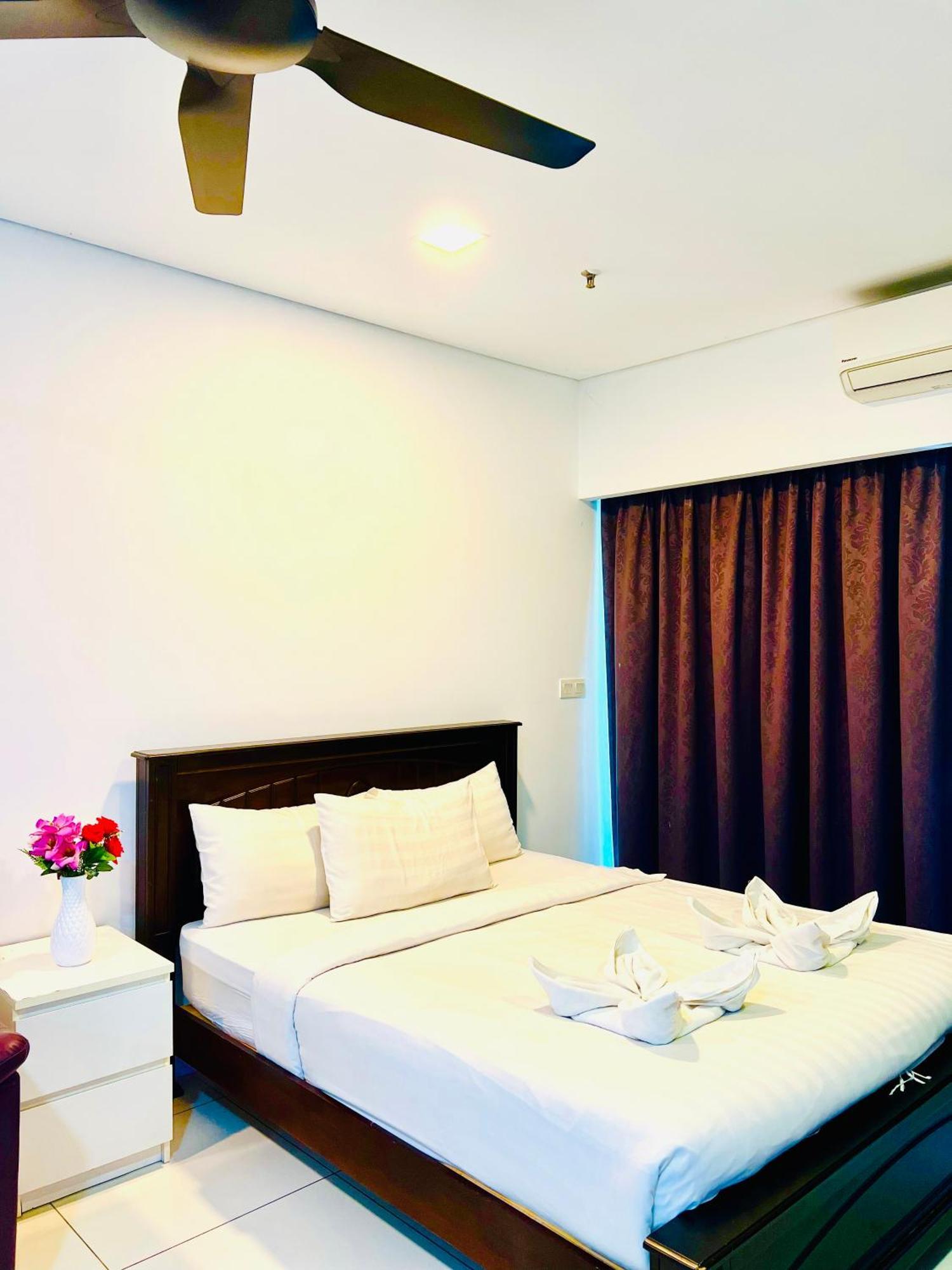 Apartment The Summer Klcc By Classy *